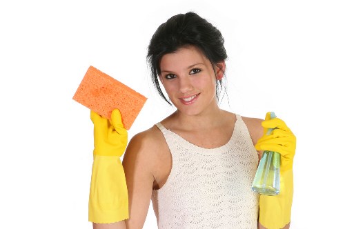 Cleaning methods for fitted carpets and stairs
